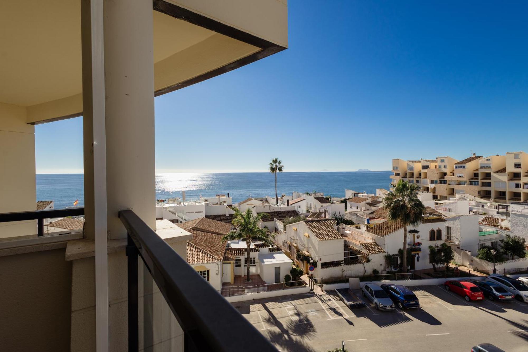 First-Line Beach, Terrace And Pool With Incredible Sea Views, New Golden Mile Estepona Exterior photo